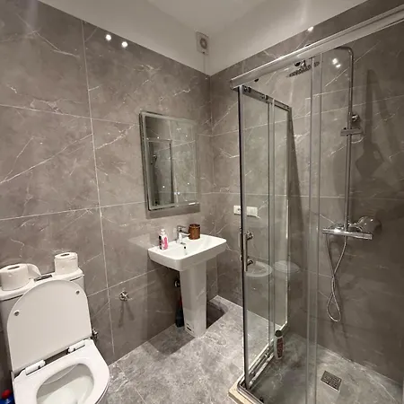 Properhome Luxury 6 Gjirokastër