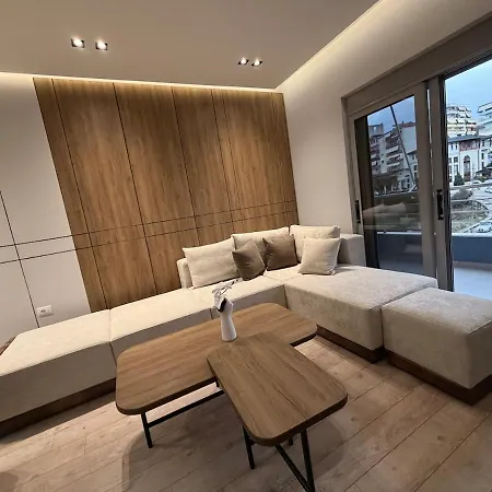Properhome Luxury 6 شقة Gjirokastër